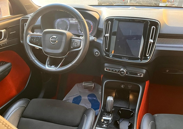 Volvo XC 40 cena 110000 przebieg: 116930, rok produkcji 2019 z Koło małe 154